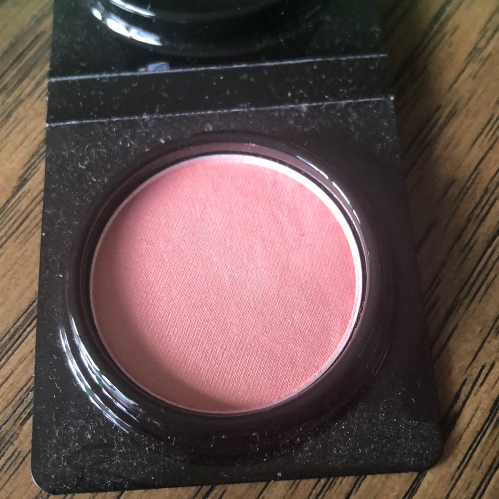 Makeup sampler - Picture 4 of 5